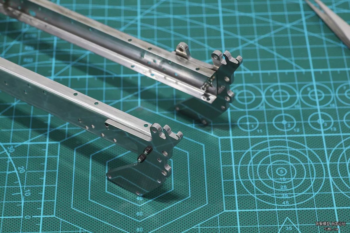 论复杂程度我只服它｜德国ScaleArtMAN三向自卸车细节（三）