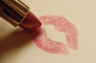 阿司匹林磨碎涂抹,阿司匹林捣碎敷脸上起到什么作用