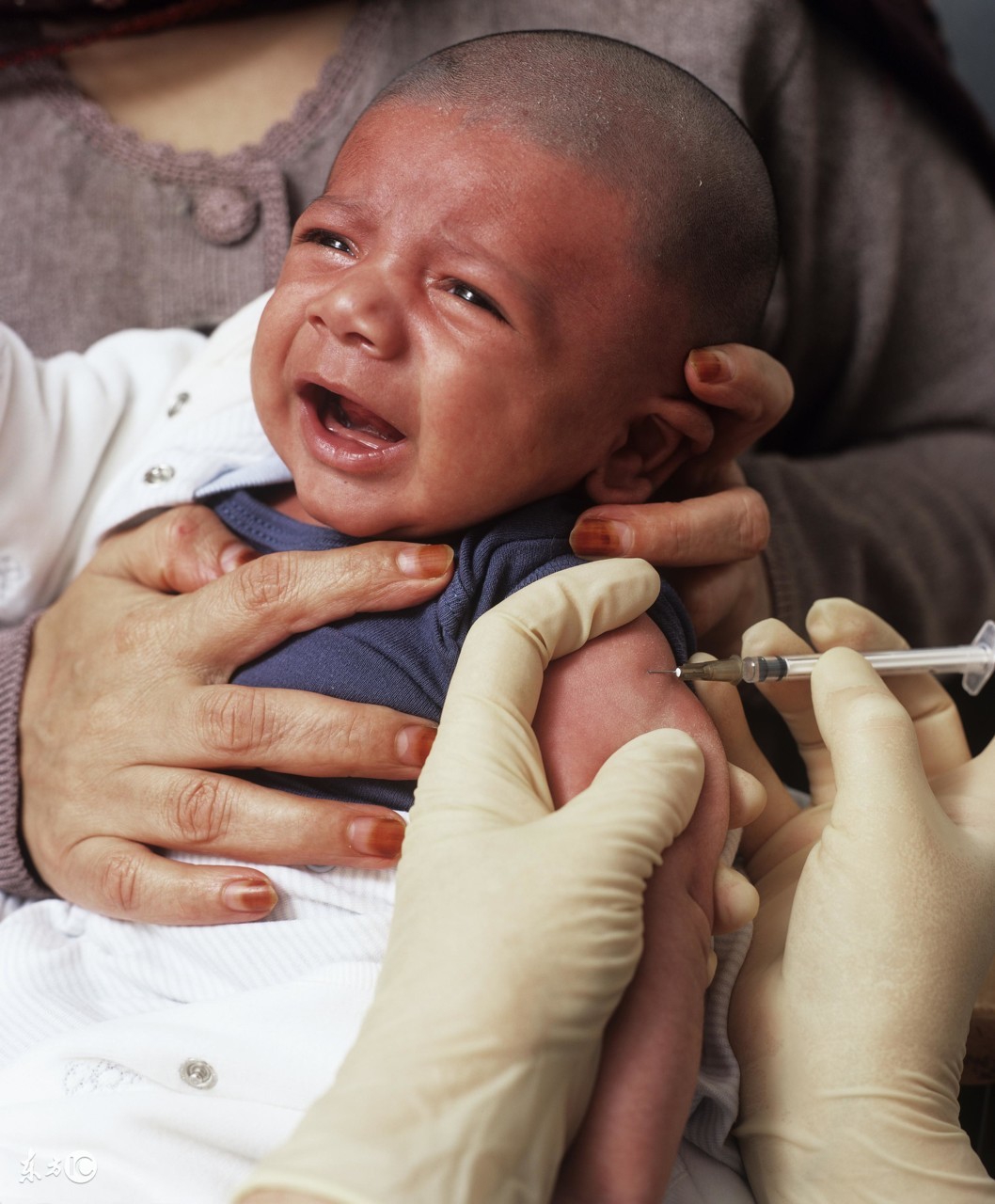 儿子长得像爷爷鉴定后全家崩溃,儿子长得像邻居老公做鉴定傻了眼