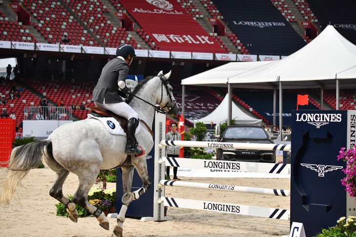 尼康d850可以碾压同价格的微单吗,尼康d850与尼康d5连拍对比测评