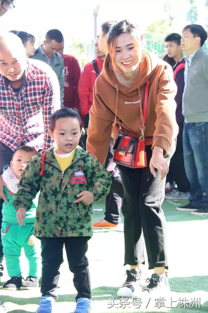 足球要从娃娃抓起图片,足球要从娃娃抓起标语