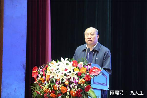 群英汇聚中原纵论经济大势第三届资本力量论坛成功举行