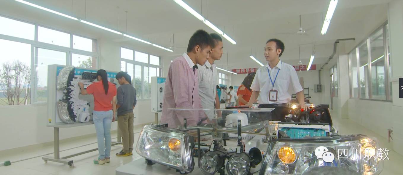 StartYourBusiness|四川希望汽车职业学院发“技能红包”为大学生创新创业助力加油