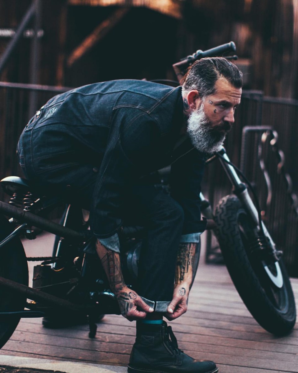 有着一种特殊复古感的街头潮牌,有一种范叫英伦风