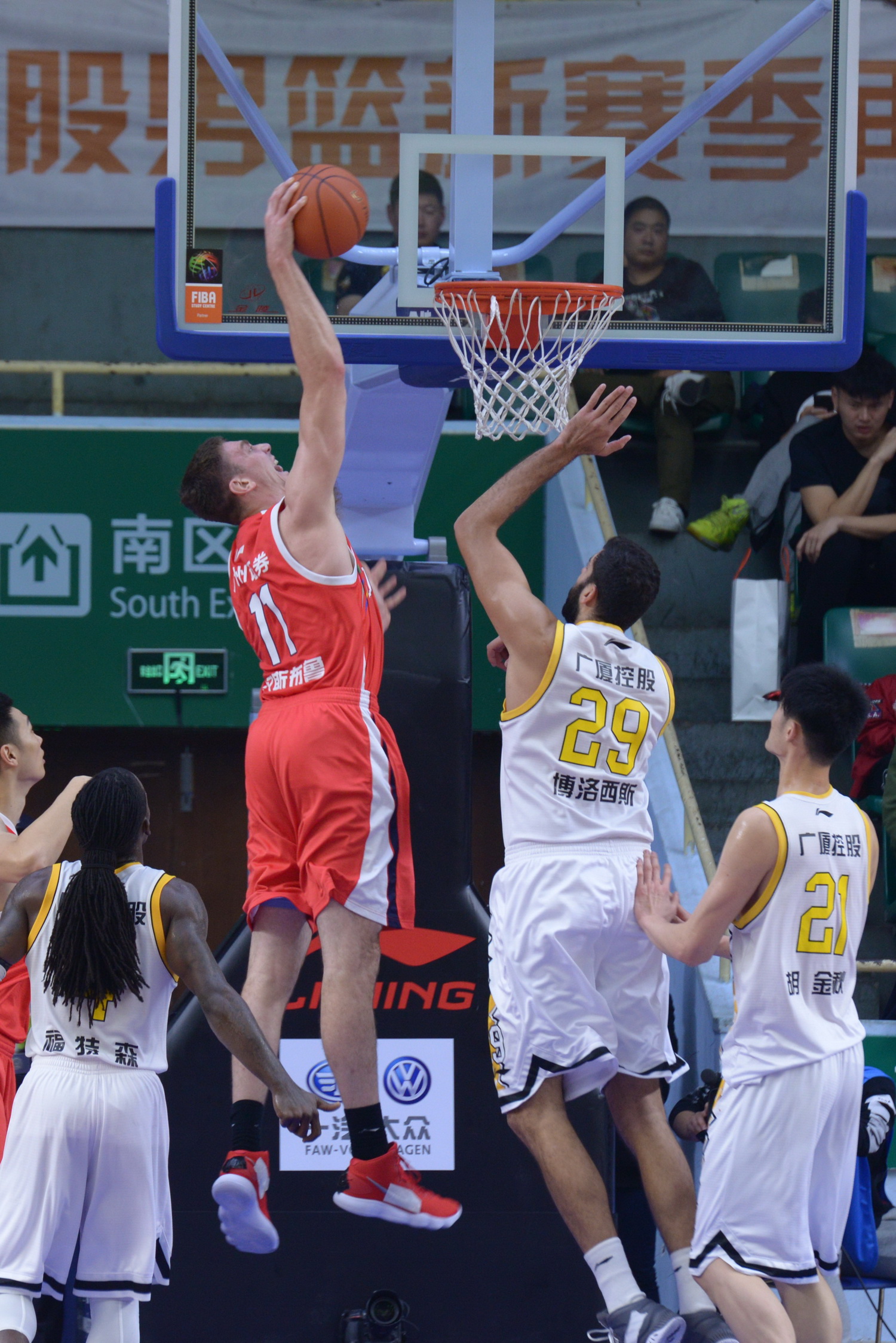 图说广厦｜轻敌吞毒奶，春哥来背锅｜广厦116-118广州现场高清图