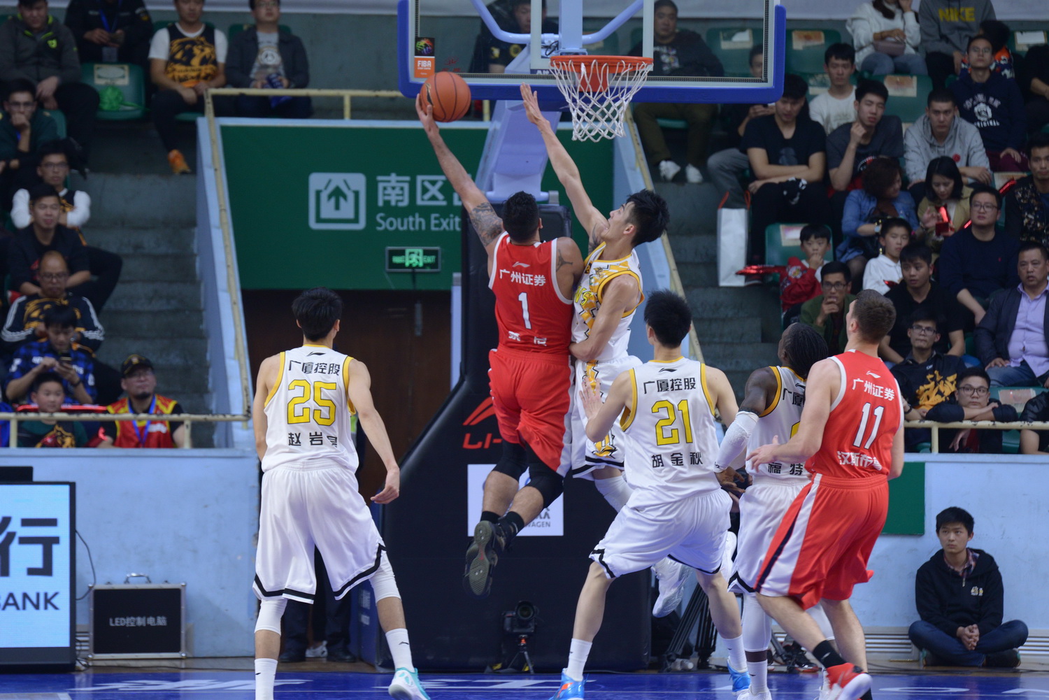 图说广厦｜轻敌吞毒奶，春哥来背锅｜广厦116-118广州现场高清图