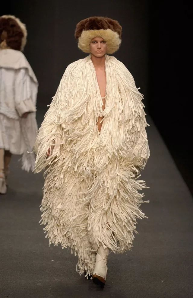 一张纸的华丽转身,一张纸的艺术美文