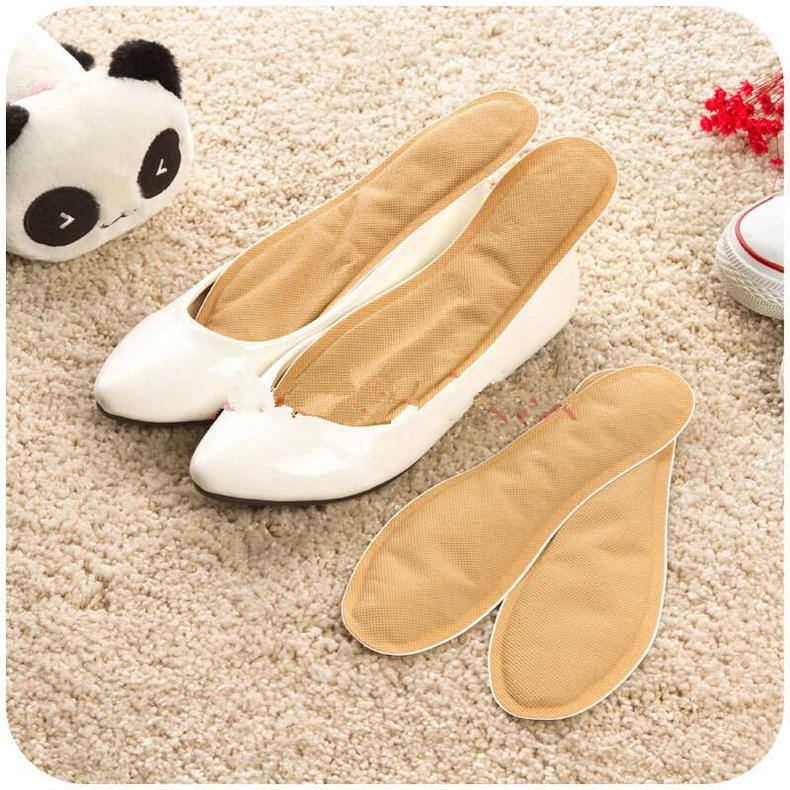 穿袜子老是往下滑,袜子老滑到鞋底怎么办