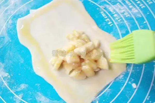 包饺子剩的饺子皮怎么吃,剩饺子皮30种新吃法煎包