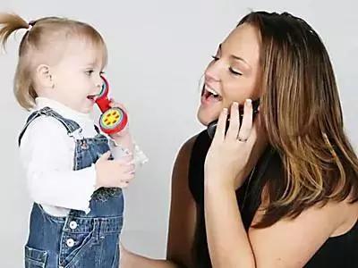 “贵人语迟”吗?孩子咿呀学语时,要注意语言发展的环境和因素