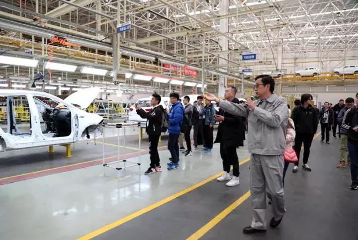 华泰新能源能买吗,华泰新能源汽车现在还在产吗