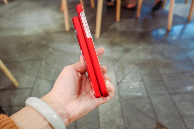 背夹式充电器,背夹式充电器好不好用