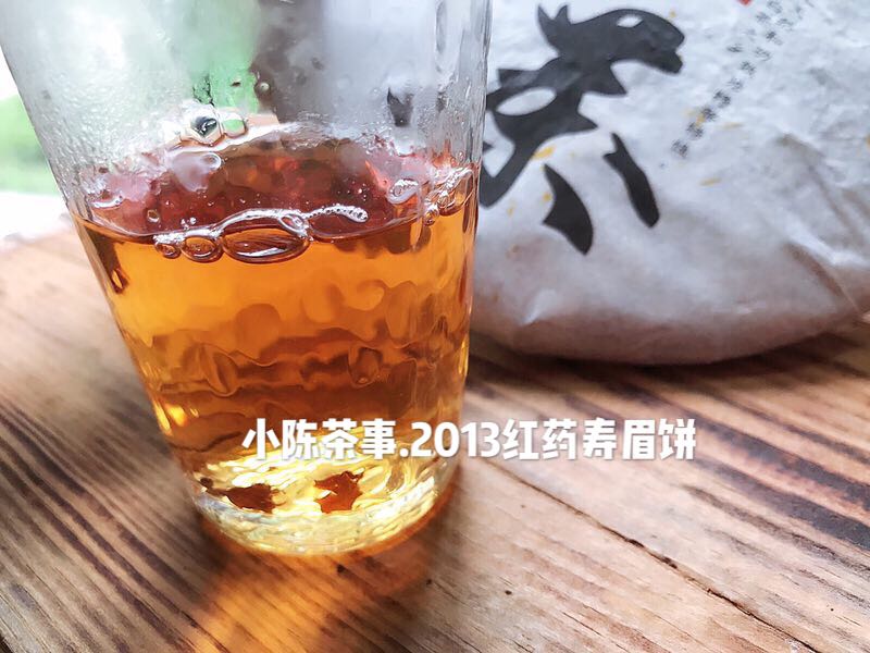 白茶养胃还是普洱养胃,老白茶和什么泡养胃效果最好