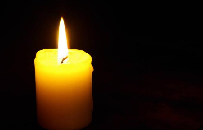 没看见光的时候，颜色存在吗？当无人在场时，也就没有彩虹的存在