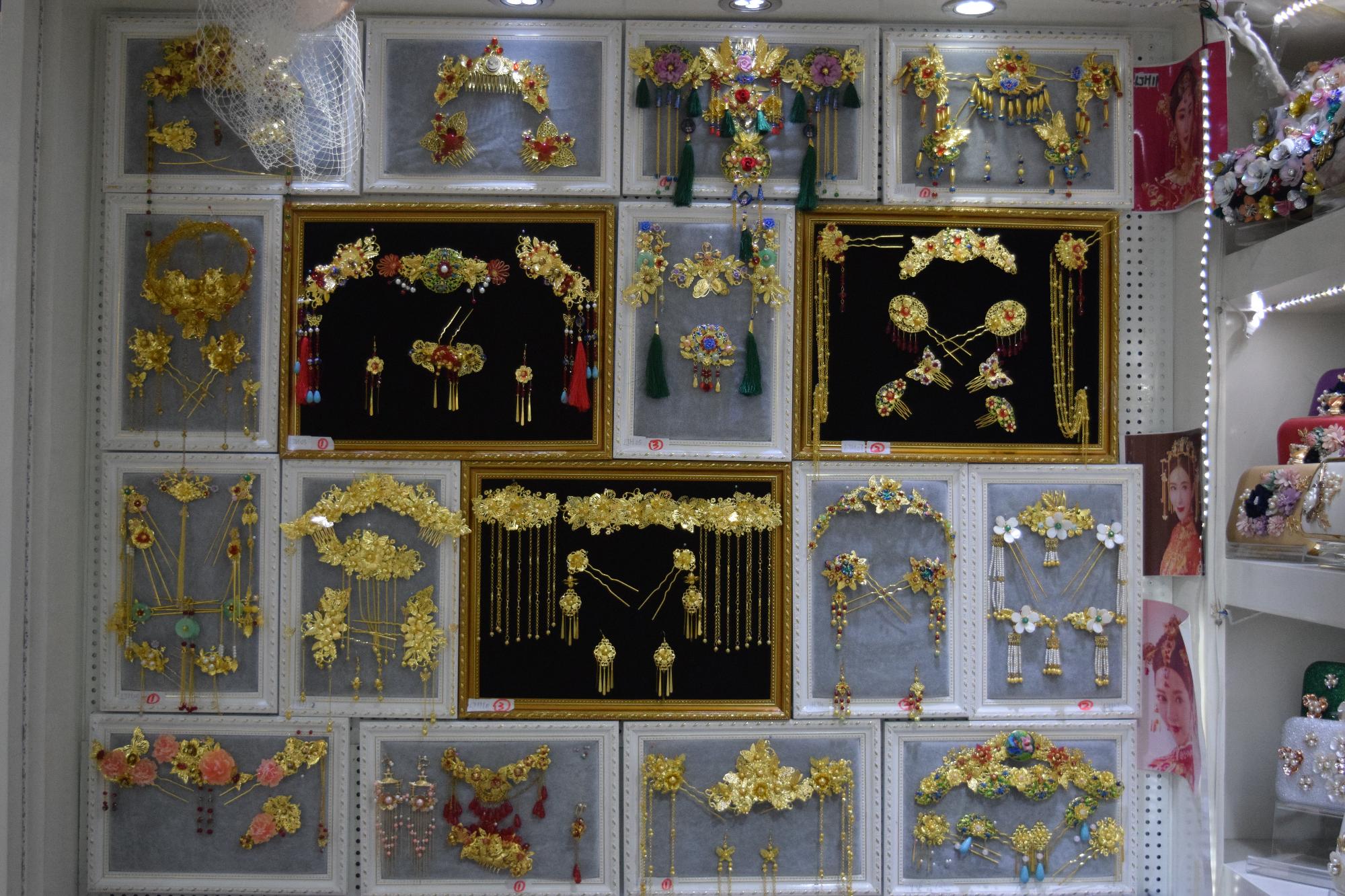 海珠|遭遇电商冲击,婚纱街使出这些招数抓住客户