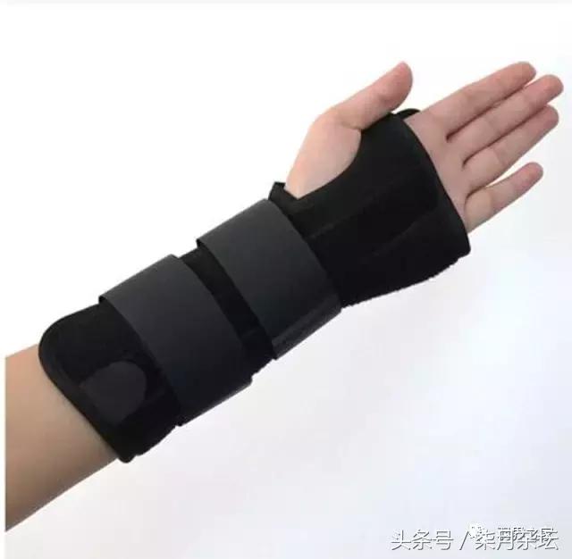 看过来教你怎样保护手腕,做俯卧撑怎么保护手腕