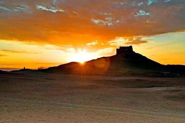 写秋思的诗词有很多，但是写出其雄壮悲凉的，只有这一首宋词