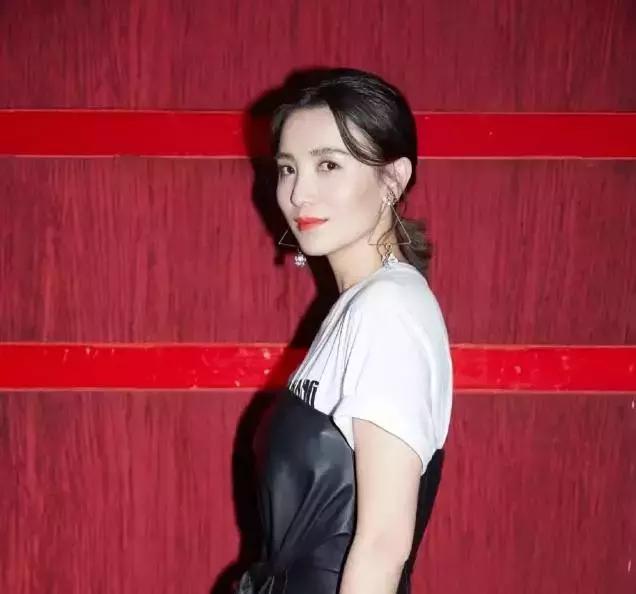 谁说低马尾古板又土气？看看双宋夫妇的新玩法简直不要太美啦！