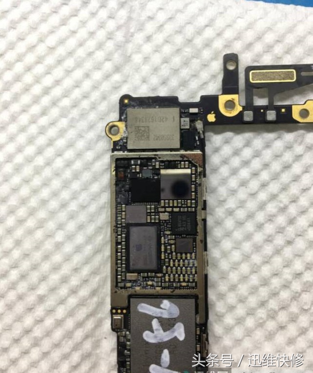 苹果6s主板进水腐蚀严重维修费用,iphone6进水出现什么症状