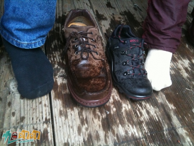 快速清理玻璃上的胶,快速清洗玻璃胶水妙招图解