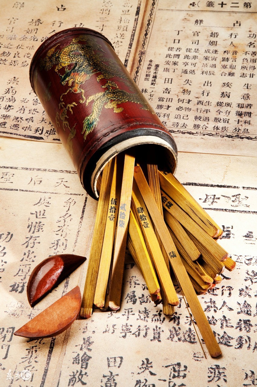 残手相骨（相骨难，相心更难一念善，一念恶，善恶只在一念间）