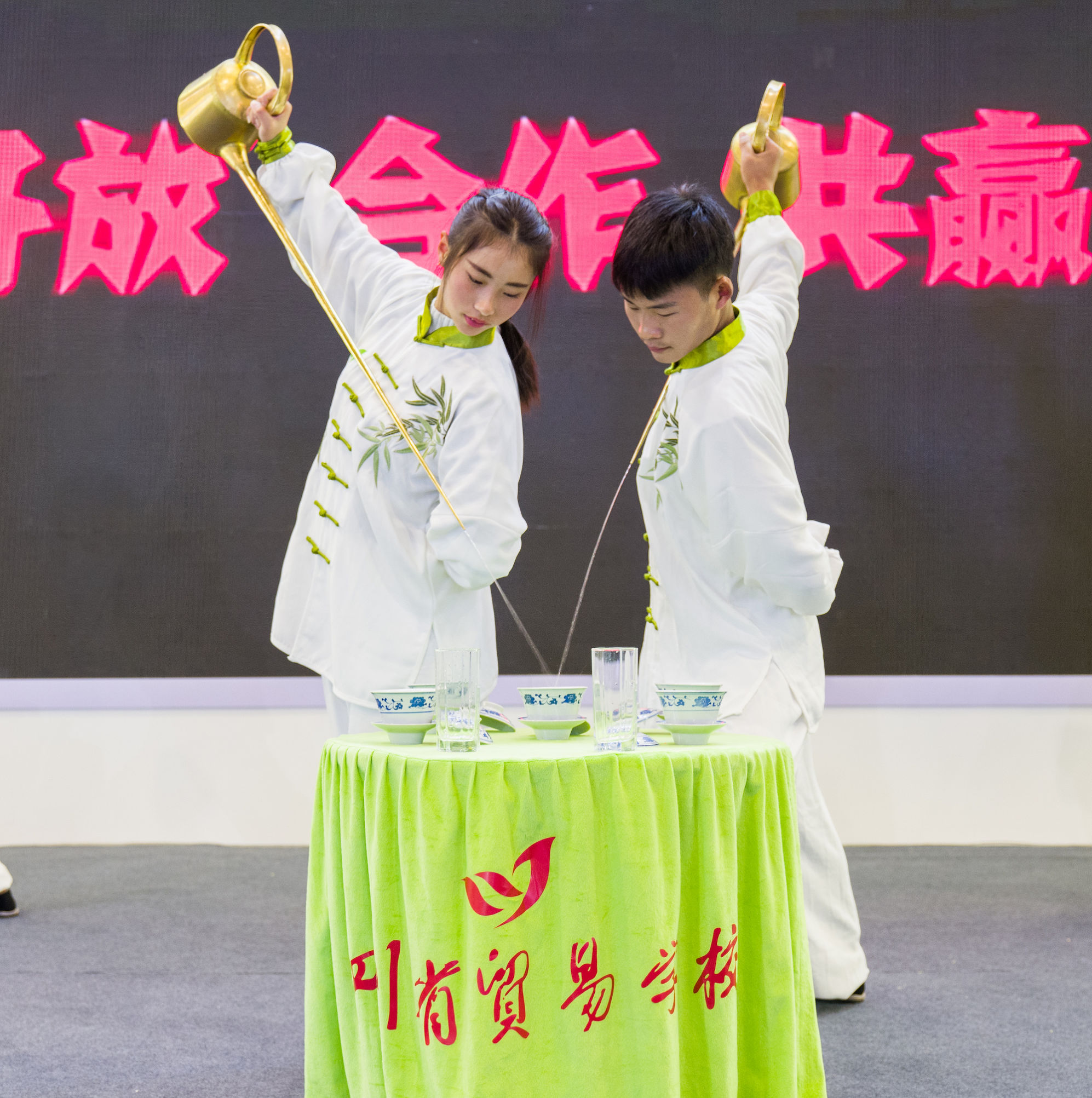 茶艺教室茶艺表演,茶艺表演学生