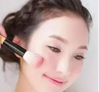 补妆简单快捷的新方法,补妆教程简单又好看