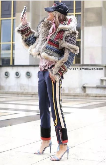 这只包包冲我做了一个鬼脸，我忍不住……