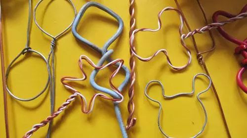 腹肌练得不匀称了怎么矫正,腹肌难看