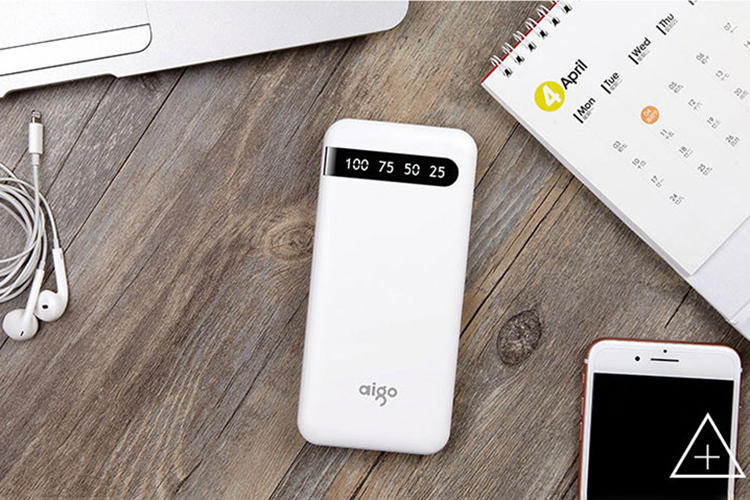 手机一饿就黑屏，还不来个充电“饱”