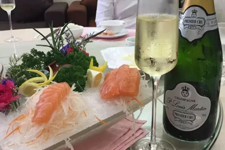 世界香槟排行榜前十名,世界前十香槟