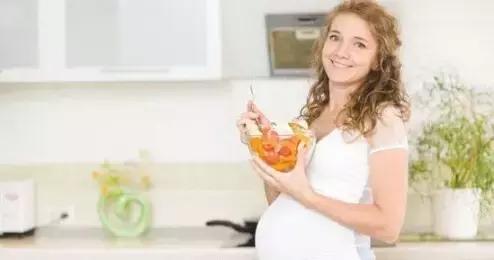 怀孕初期除了叶酸还需要补充什么,孕初期除了叶酸还要补什么