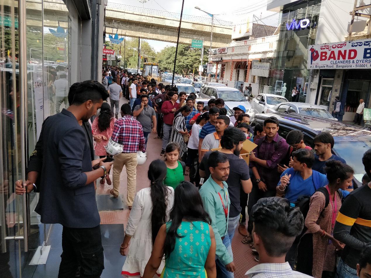 一加5T手机,一加5t国外销售情况