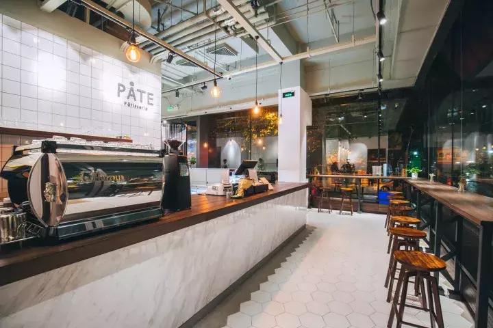 纪梵希37丝绒限定,甜品界品牌