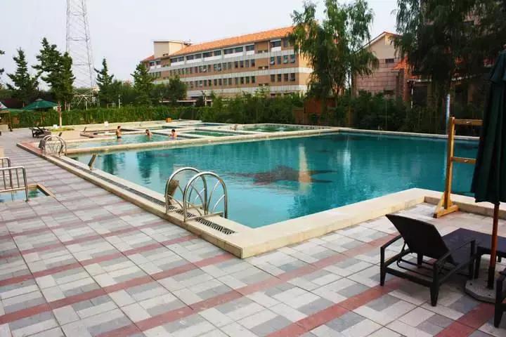 北京最好天然温泉度假村前十名,北京春晖园温泉度假村