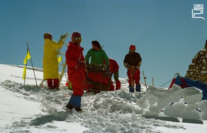 17名登山队员攀登神山全部遇难,消失的登山队