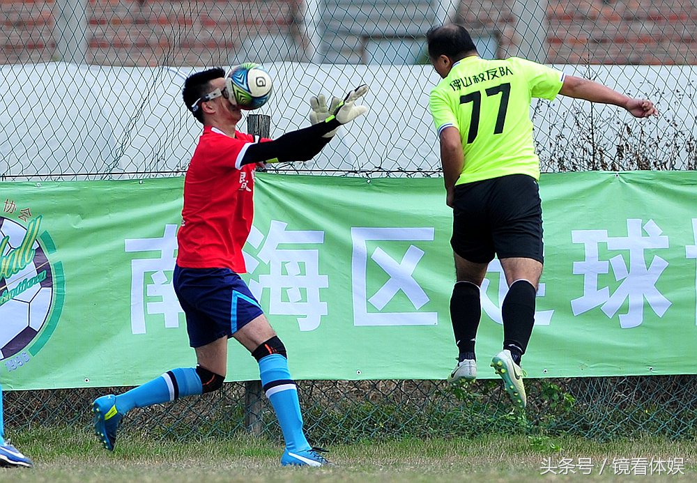 2017镜看体娱与佛山体育的50瞬间｜与巴萨球员偶遇与草根球星并肩