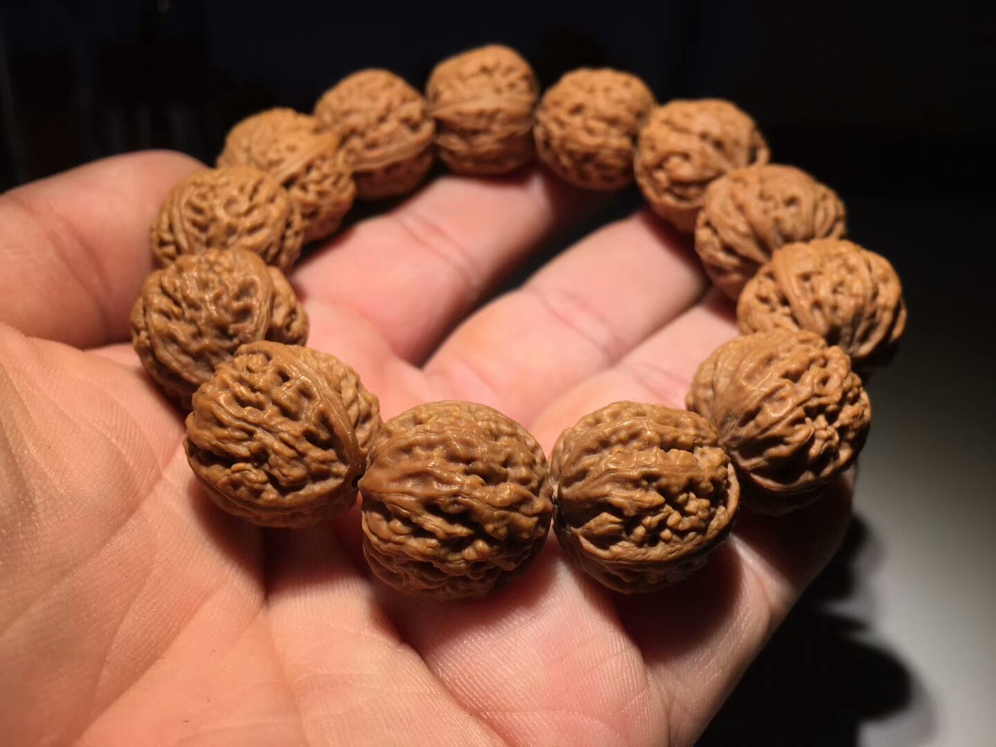 小核桃串价值,野生核桃手串最少几个