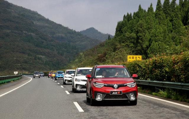 2022款东风风神小型suvax3,suv124马力够用吗