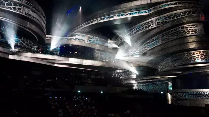 刺激的游乐场把男生吓哭了,刺激的游乐项目把人吓死