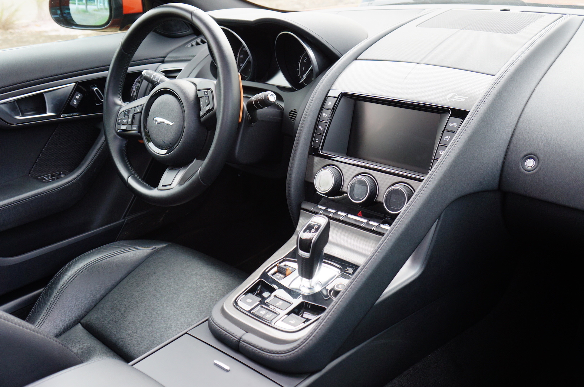 捷豹车被吐槽,捷豹汽车排气声浪低沉