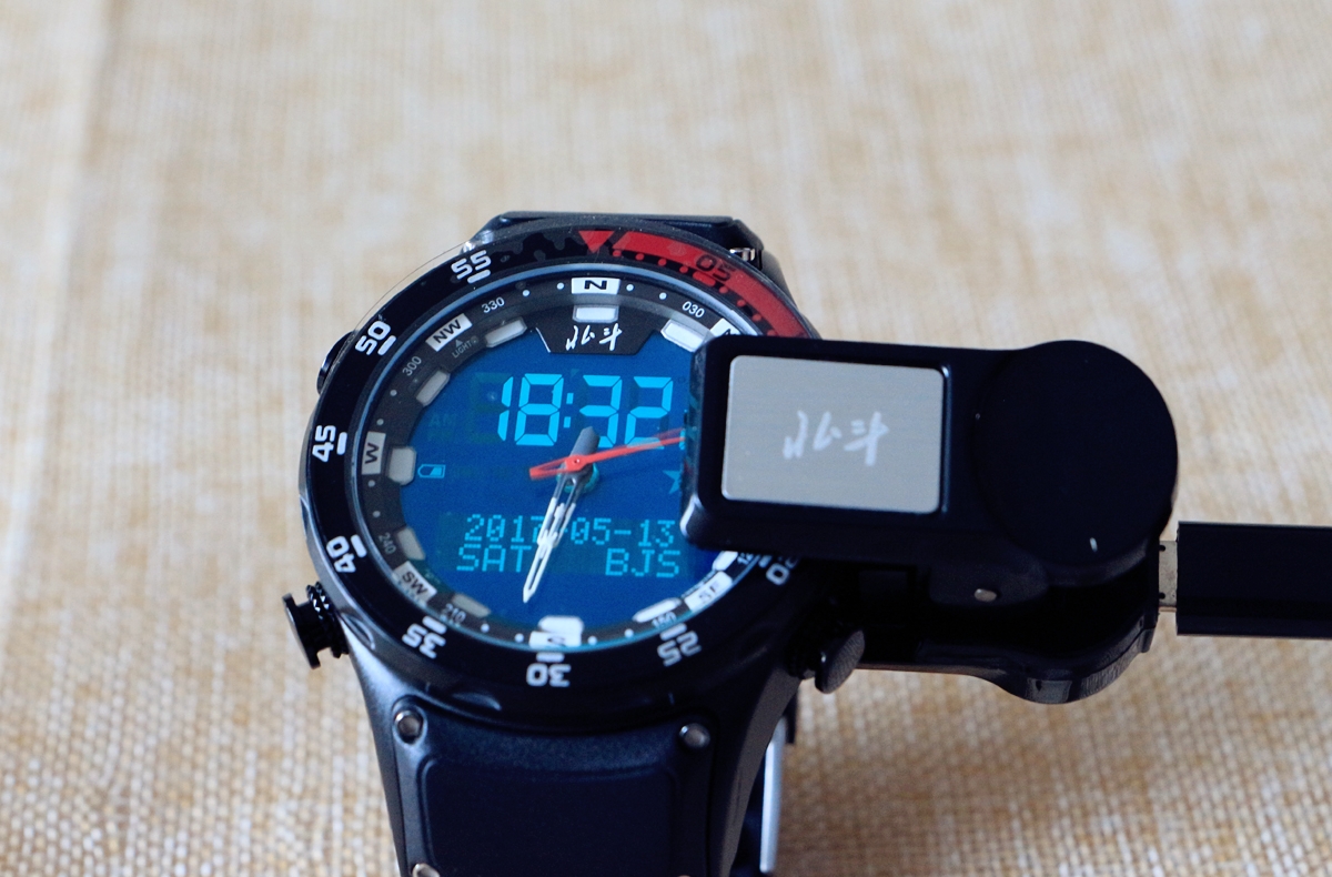 法拉利手表运动款,带gps运动轨迹的智能手表