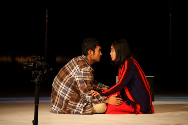 戏剧《平行宇宙爱情演绎法》