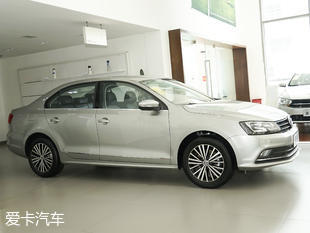 谁是A+标杆？凌渡还是速腾？