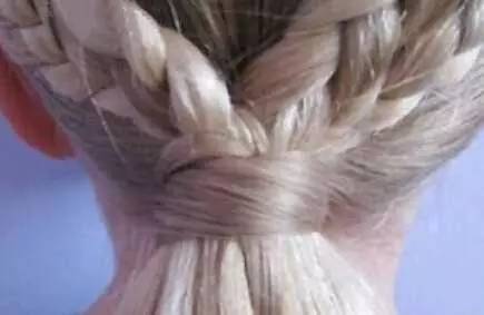 锁骨发伴娘简单编发教程,伴娘披肩编发简单好看吗