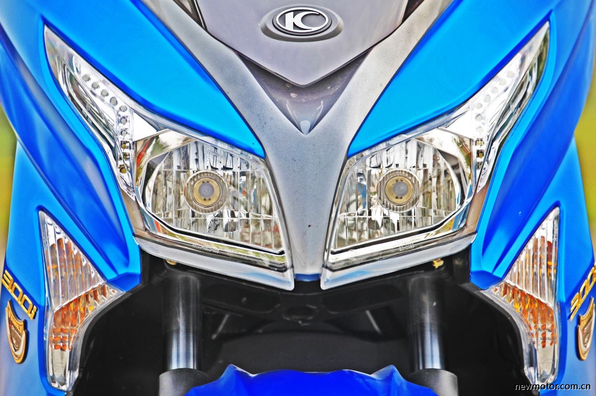 光阳赛艇300测评,牛摩测评赛科龙