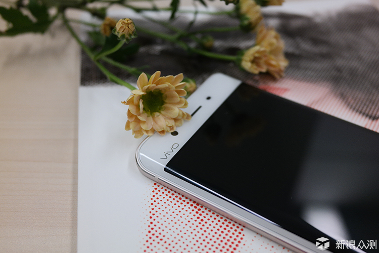 vivoxplay5旗舰版是最强机吗,vivoxplay5旗舰版外观