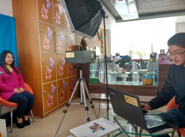 有爱你就来：三迪时空订制人像水晶内雕感恩热血“英雄”