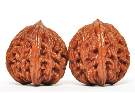 文玩核桃上油的最好方法,文玩核桃该怎么上油