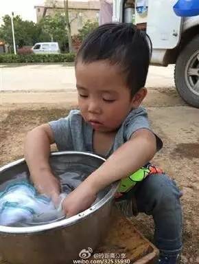 嘉兴夫妇自驾游,夫妻二人放弃挣一个亿去环游世界